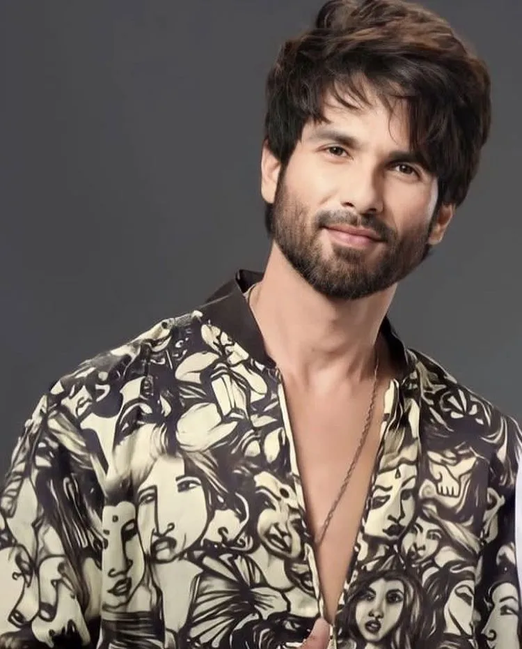 Shahid Kapoor early career hairstyle fringe profile