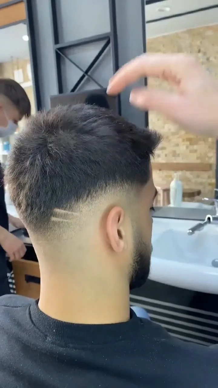 best-haircut-for-men-1-poster