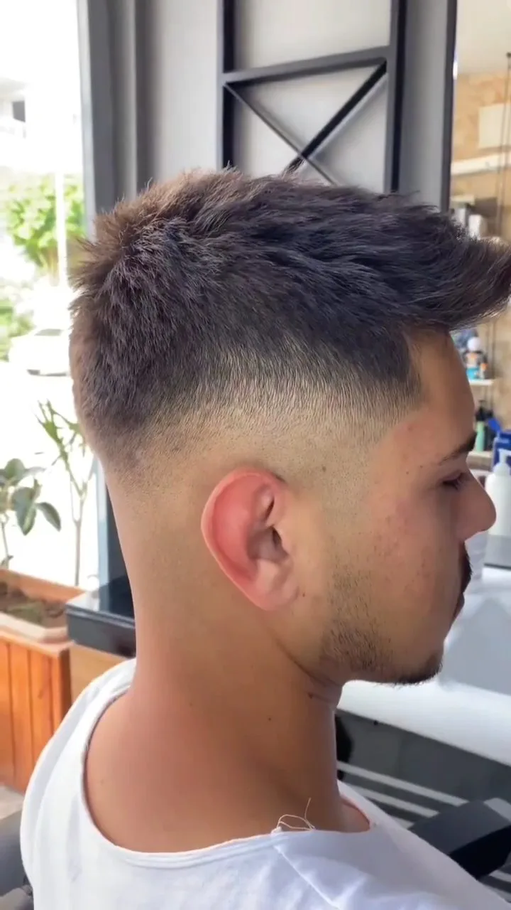 best_hairstyles_for_men_in_1655349566_2861601974800721346_8987276156-poster