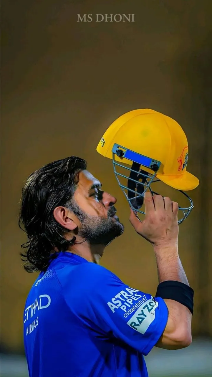 MS Dhoni hairstyle 2021