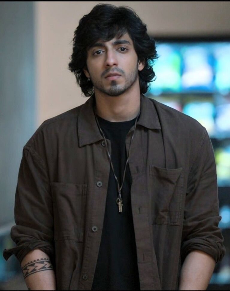 kartik aaryan hairstyle name 202600040