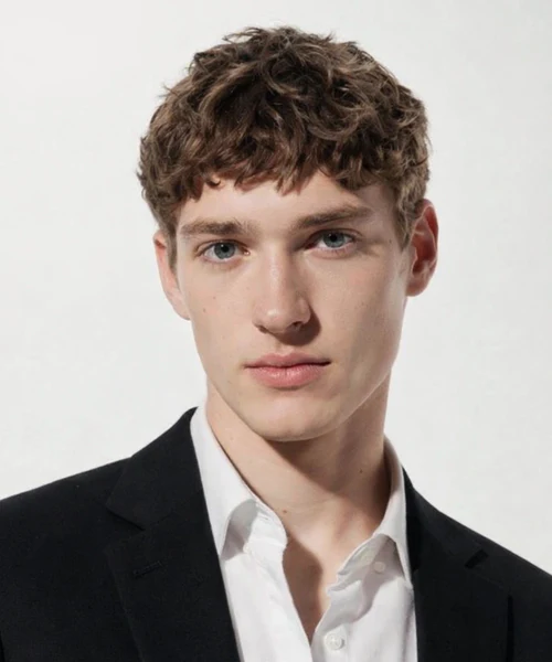 50 Best Thick Hair Hairstyles for Men 2026 (Trending Now) 38 messy fringe for thick hair men