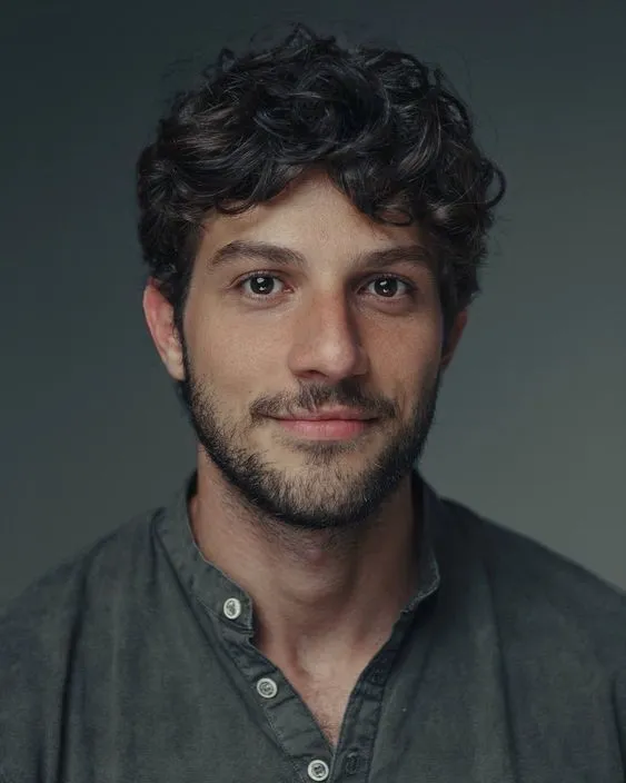 wavy hair with highlights wavy hairstyles for men